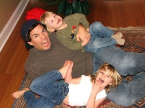 Derek Munson with is two kids
