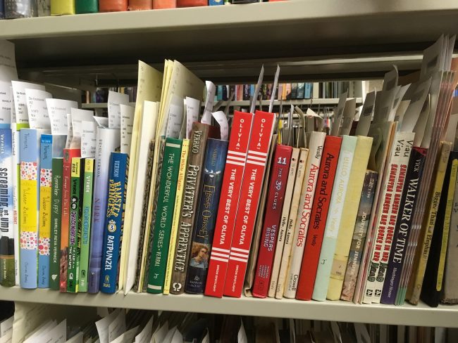 Random shelf from bookstacks V to Z