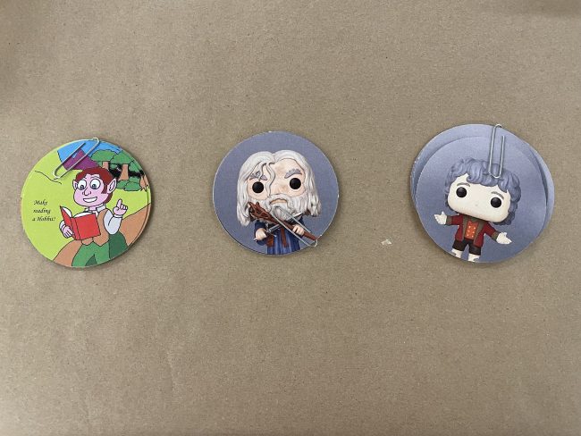 Three button options - "Make Reading a Hobbit," Gandalf, or Bilbo!